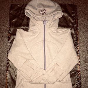 Lululemon scoop neck